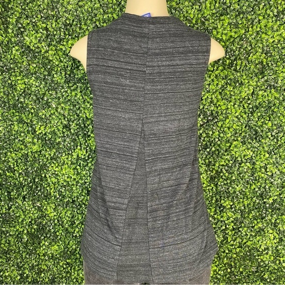 Nike work out  top EUC - Picture 5 of 13